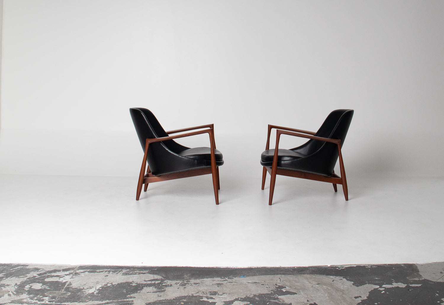 Rare Pair of Vintage Elizabeth Lounge Chairs by Ib Kofod Larsen