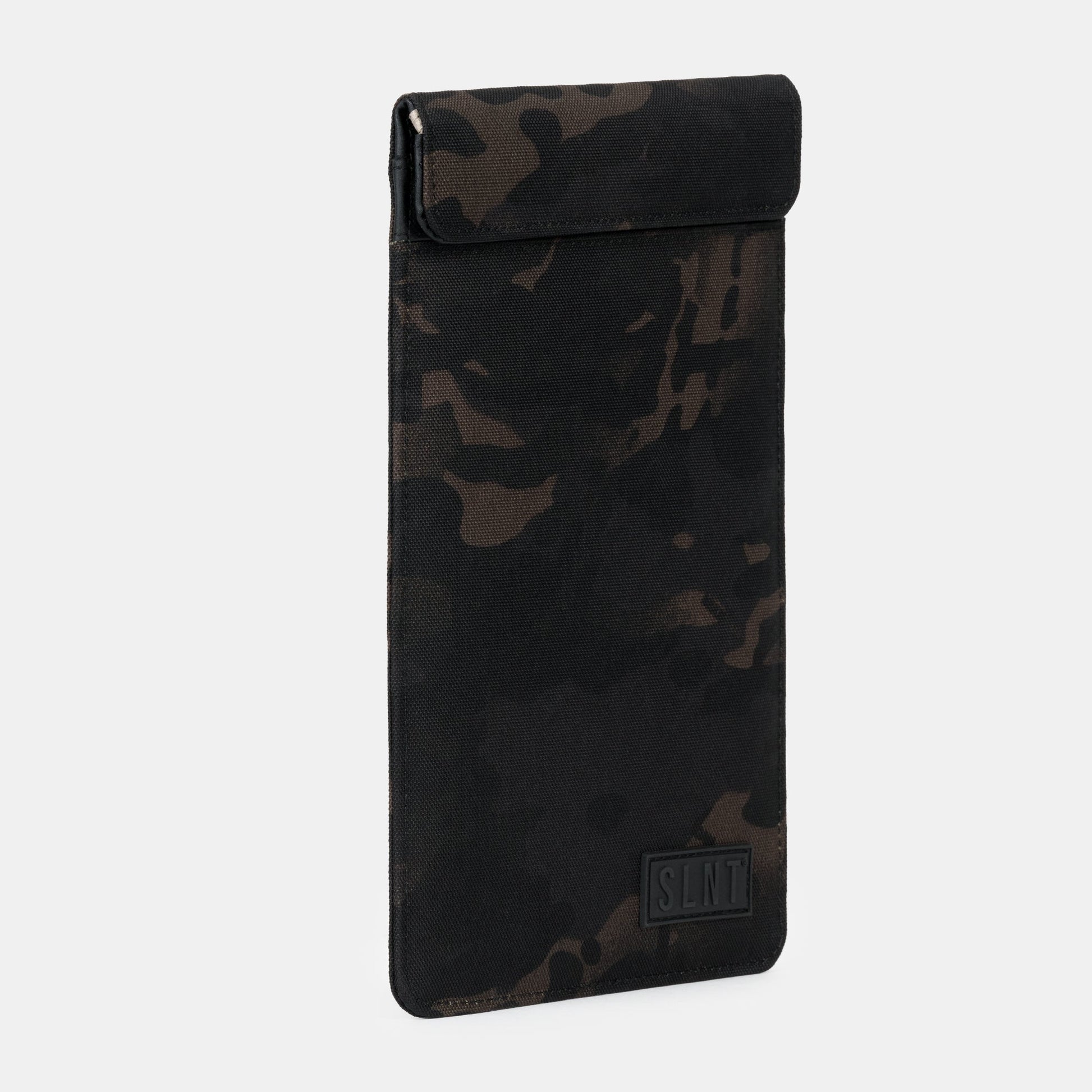 SLNT Faraday Phone Sleeve