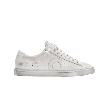 Low 1 | White Wall