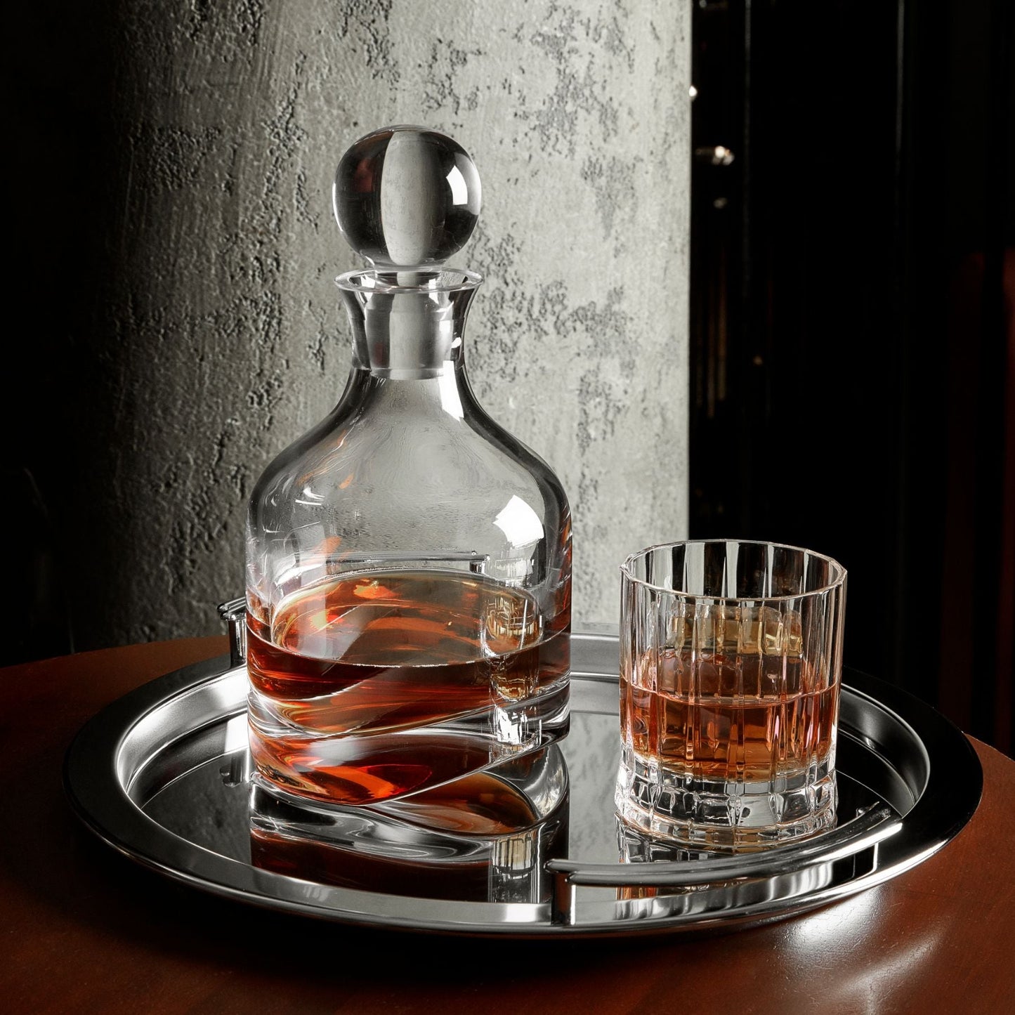 Nude Glass Arch Whisky Bottle