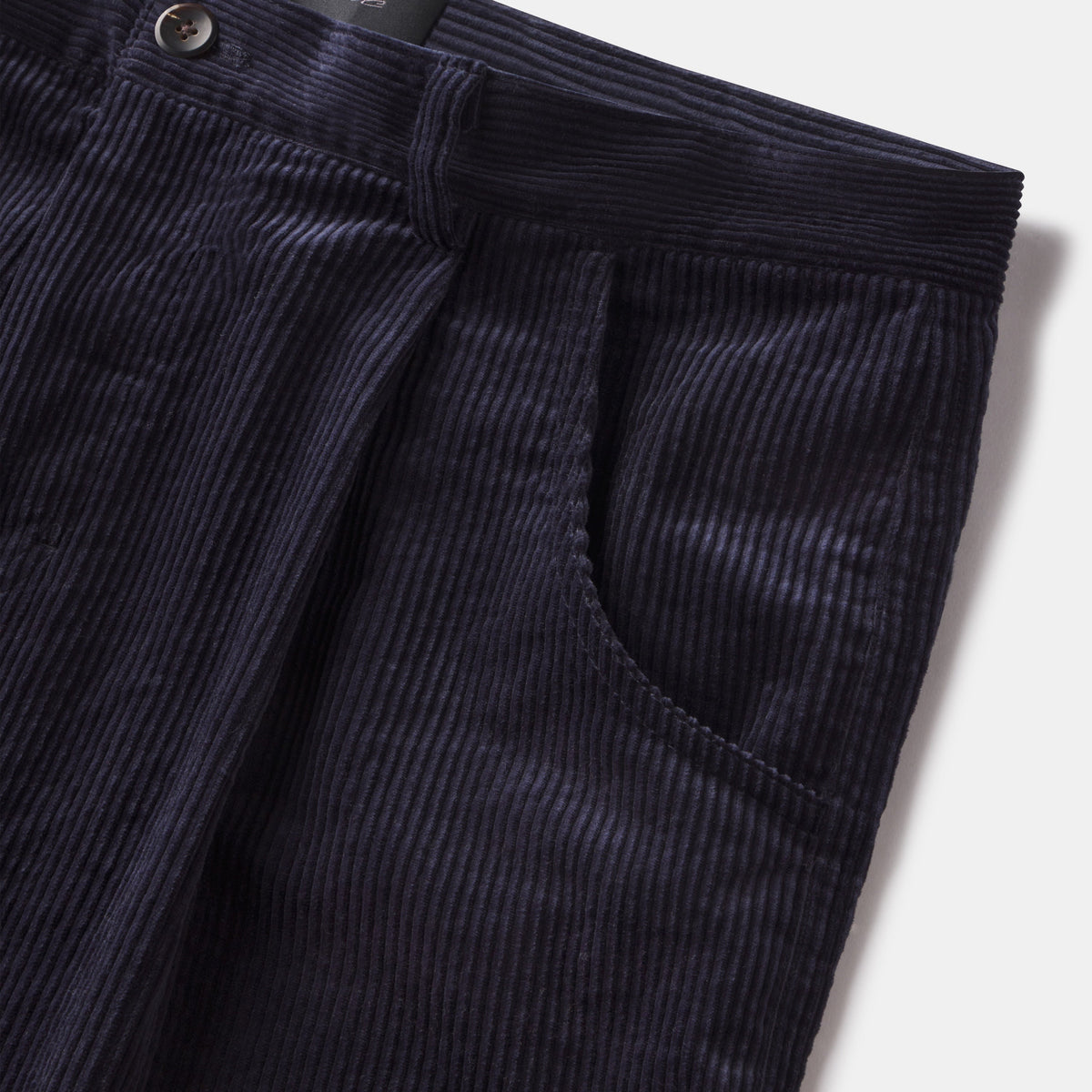 AARON LEVINE SINGLE PLEAT CORDUROY SHORT