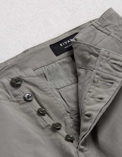 Series Chino in Warm Grey