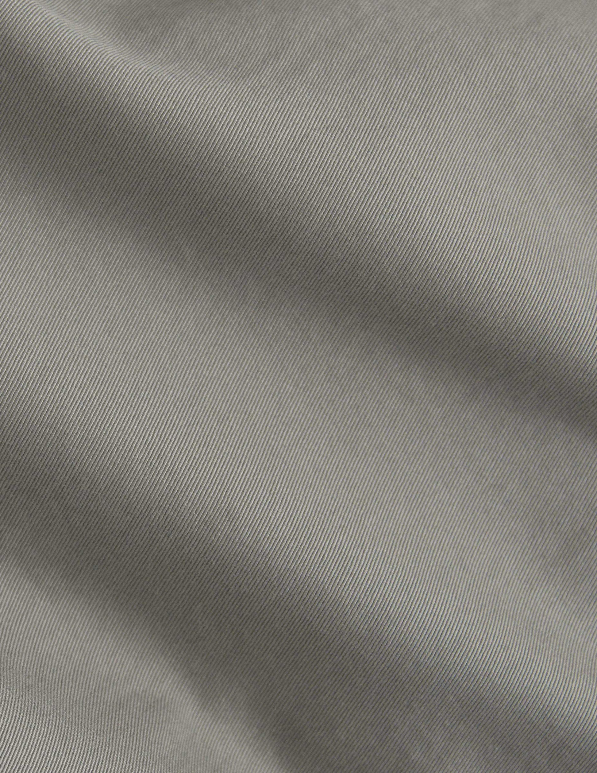 Series Chino in Warm Grey
