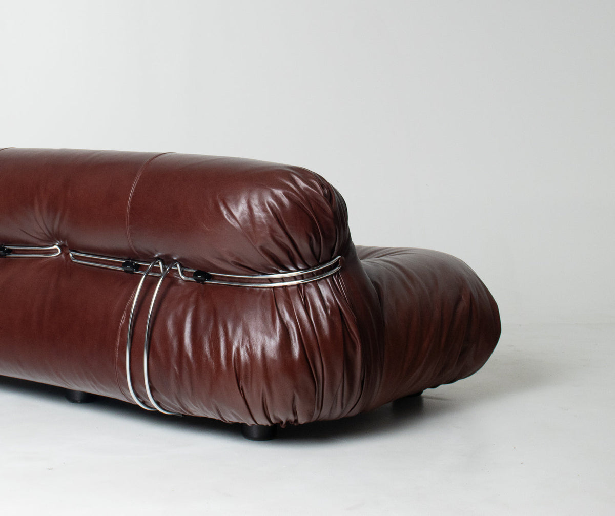 Soriana Love Seat Sofa and Ottoman in New Leather by Afra & Tobia Scarpa for Cassina
