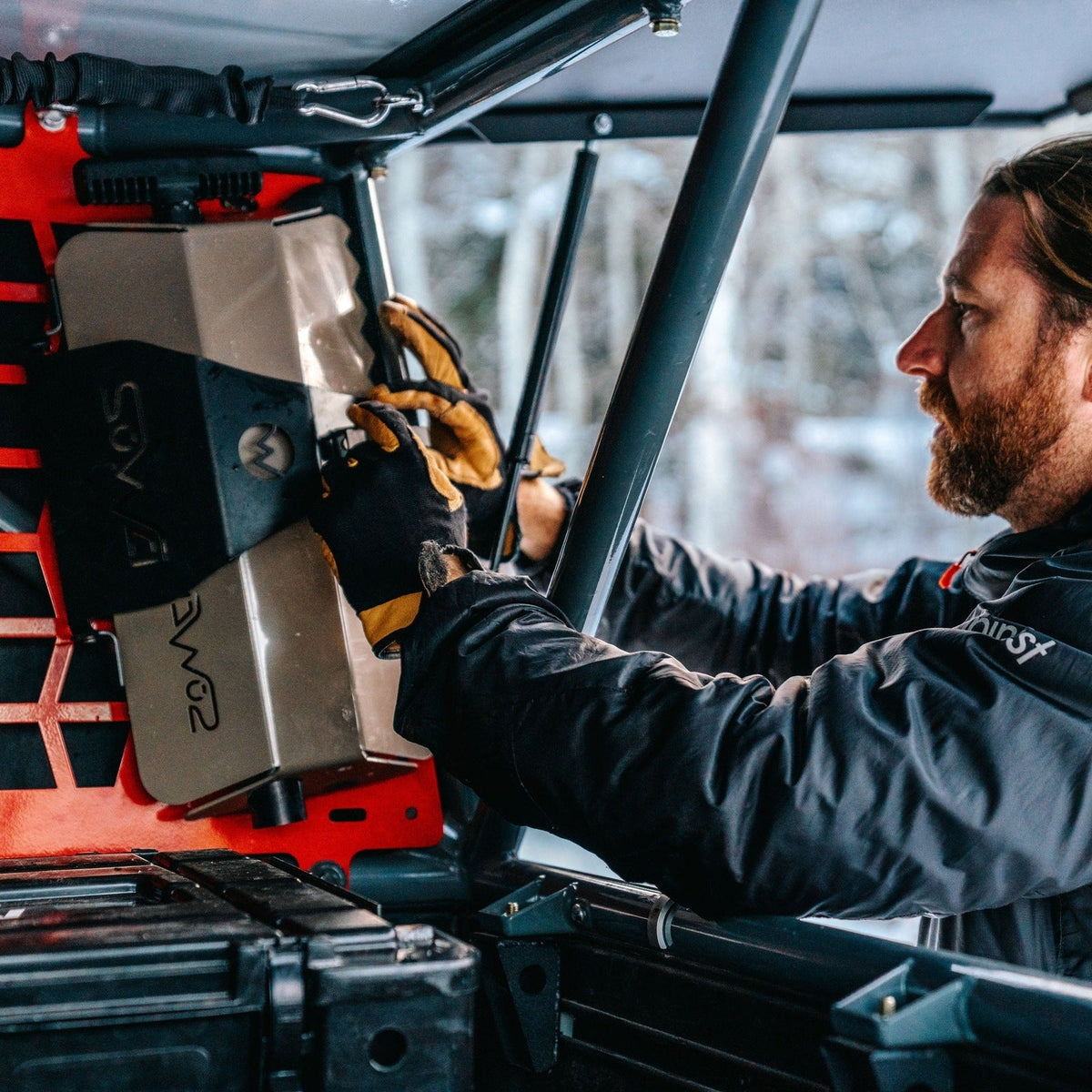 DMOS Stealth Shovel Mount