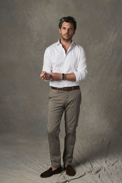 Series Chino in Warm Grey