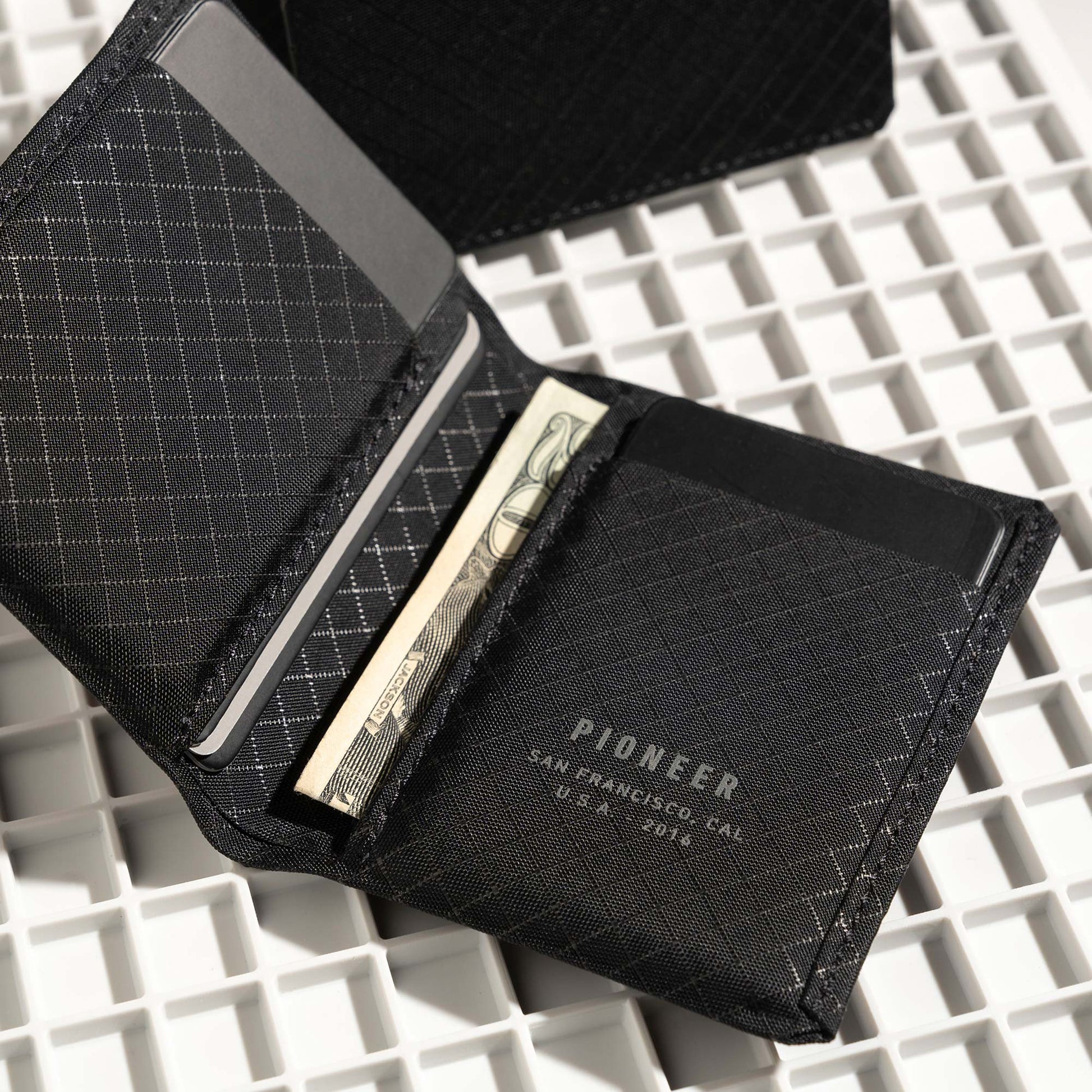 Matter Bifold
