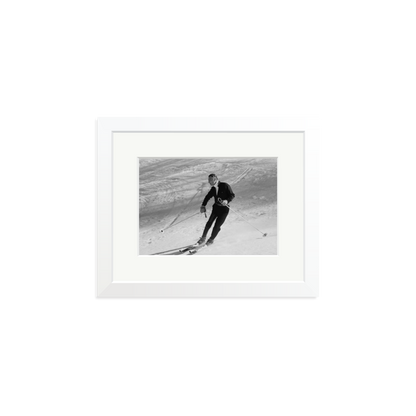 Gianni Agnelli Skiing Framed Print White Small