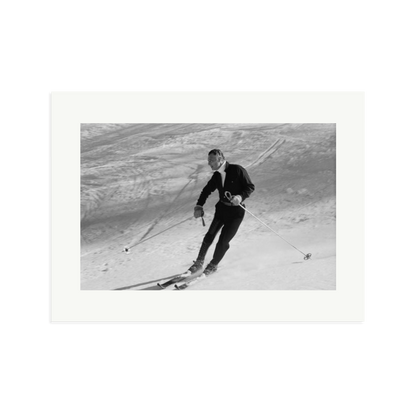 Gianni Agnelli Skiing Framed Print Print Only XL