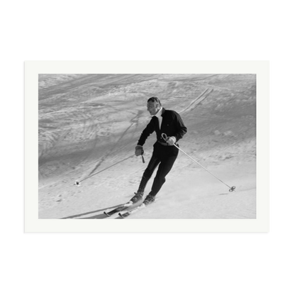 Gianni Agnelli Skiing Framed Print Print Only XXL