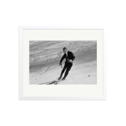 Gianni Agnelli Skiing Framed Print White Large