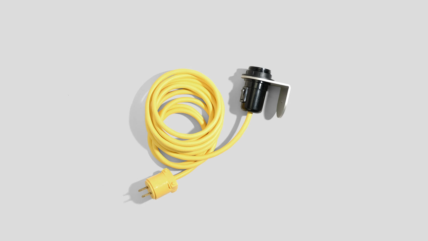 CW&T Tripod Light