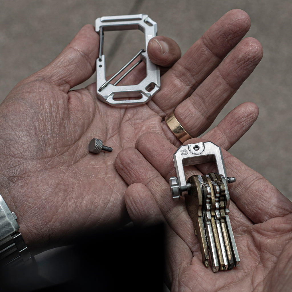 Dango Carabiner & Shackle