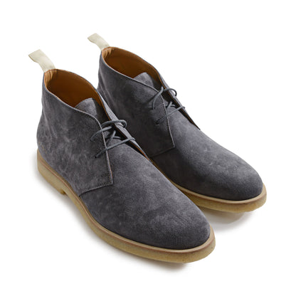 Common Projects verwaschene Chukka-Stiefel