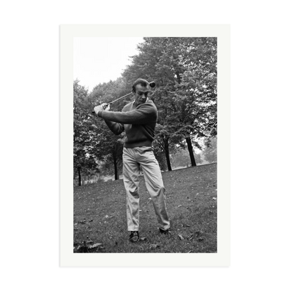 Sean Connery Plays Golf Framed Print Print Only XXL