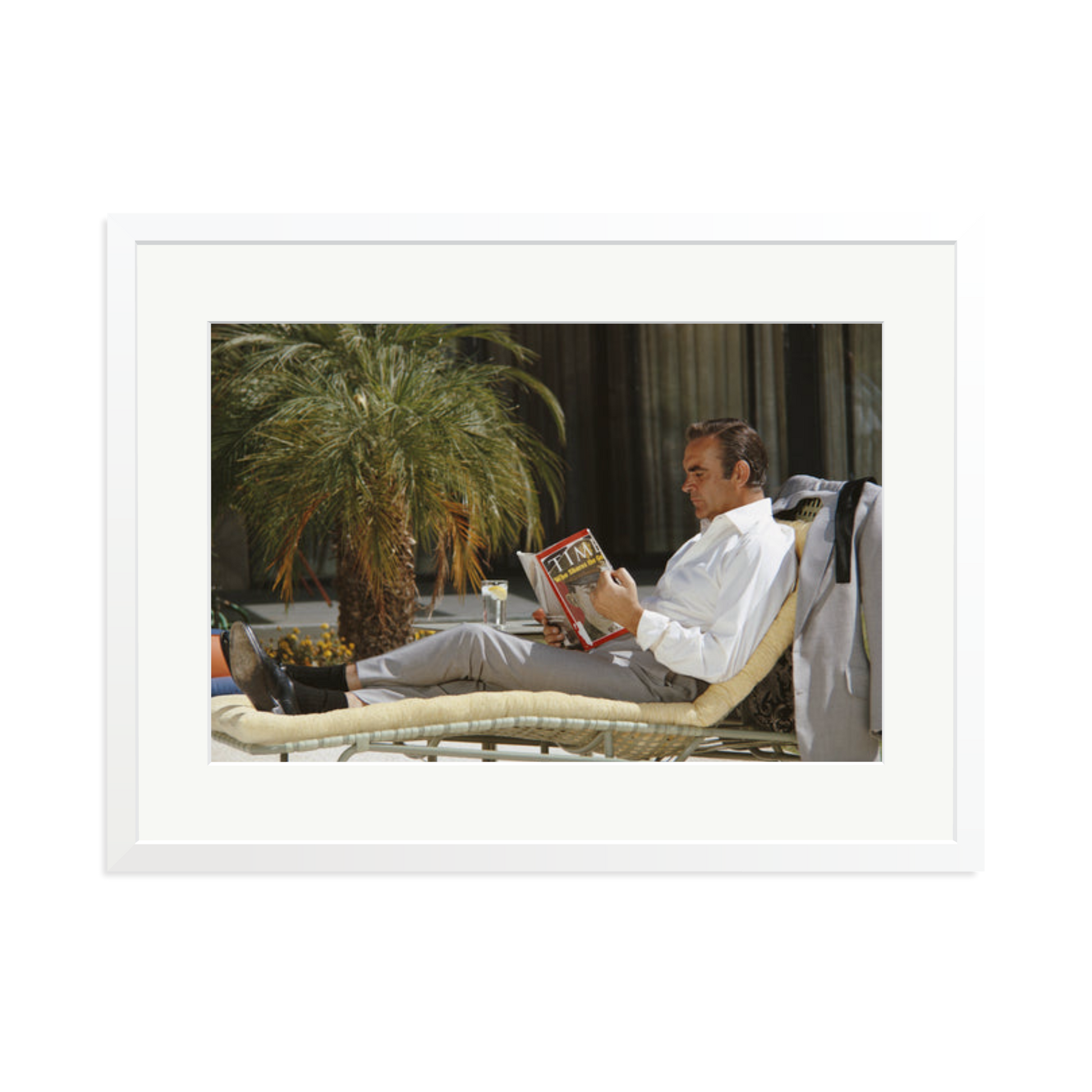 Sean Connery Lounging Framed Print White XL