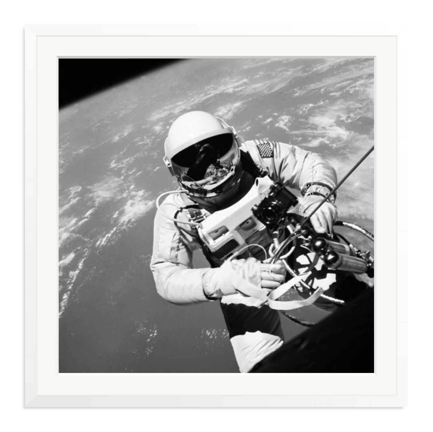 Gemini IV Spacewalk Framed Print White XXL