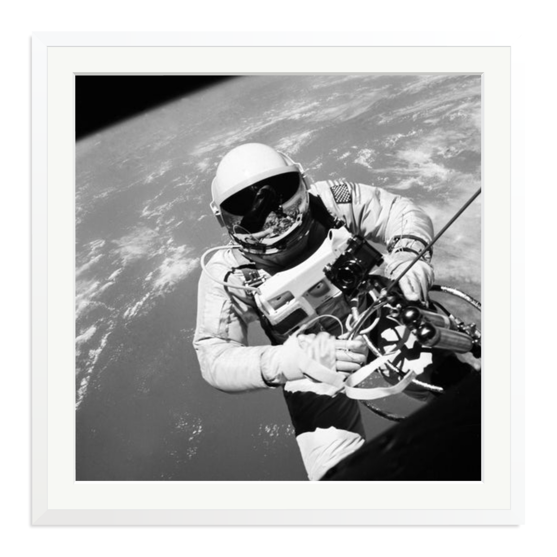 Gemini IV Spacewalk Framed Print White XXL