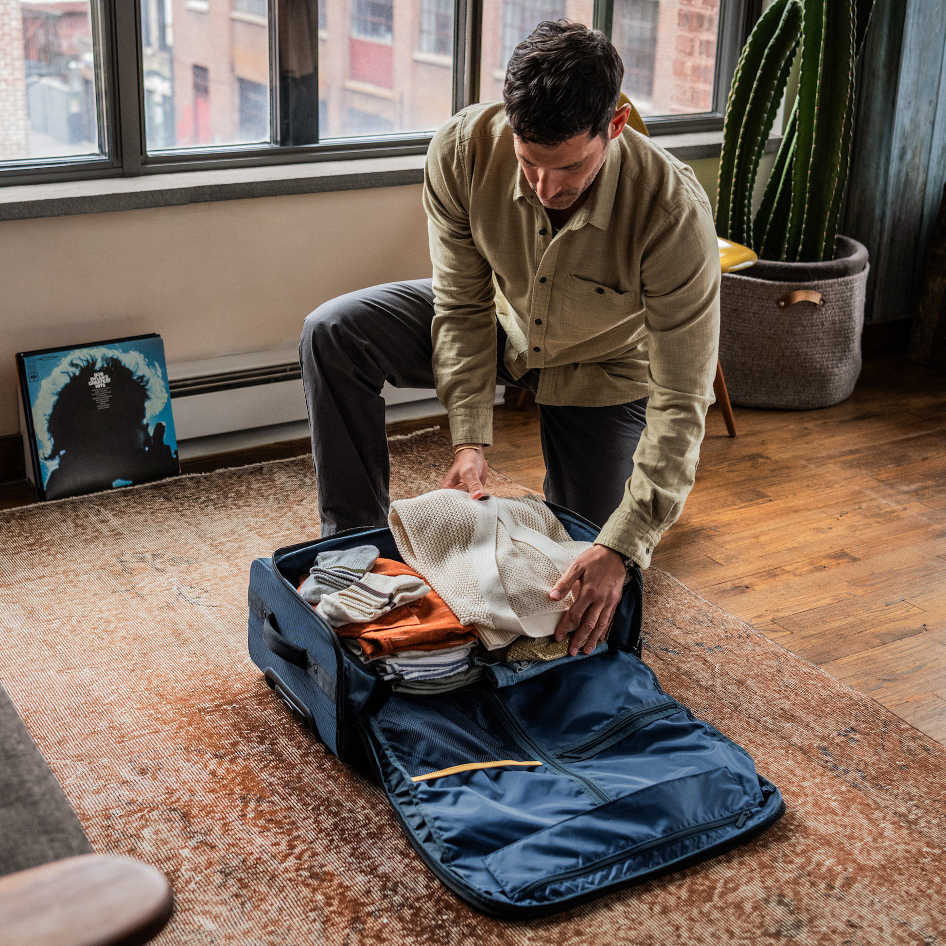 Halfday Carry-On Garment Roller Bag