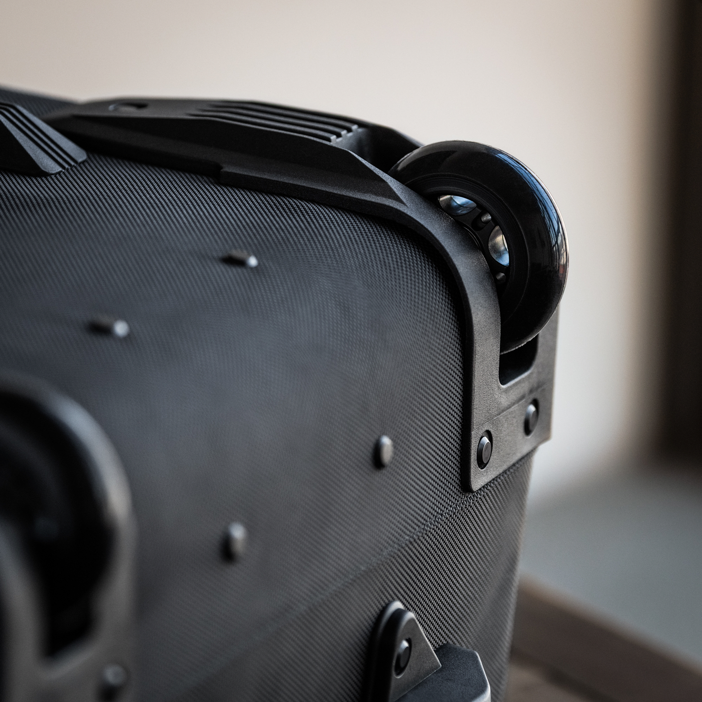 Halfday Carry-On Garment Roller Bag