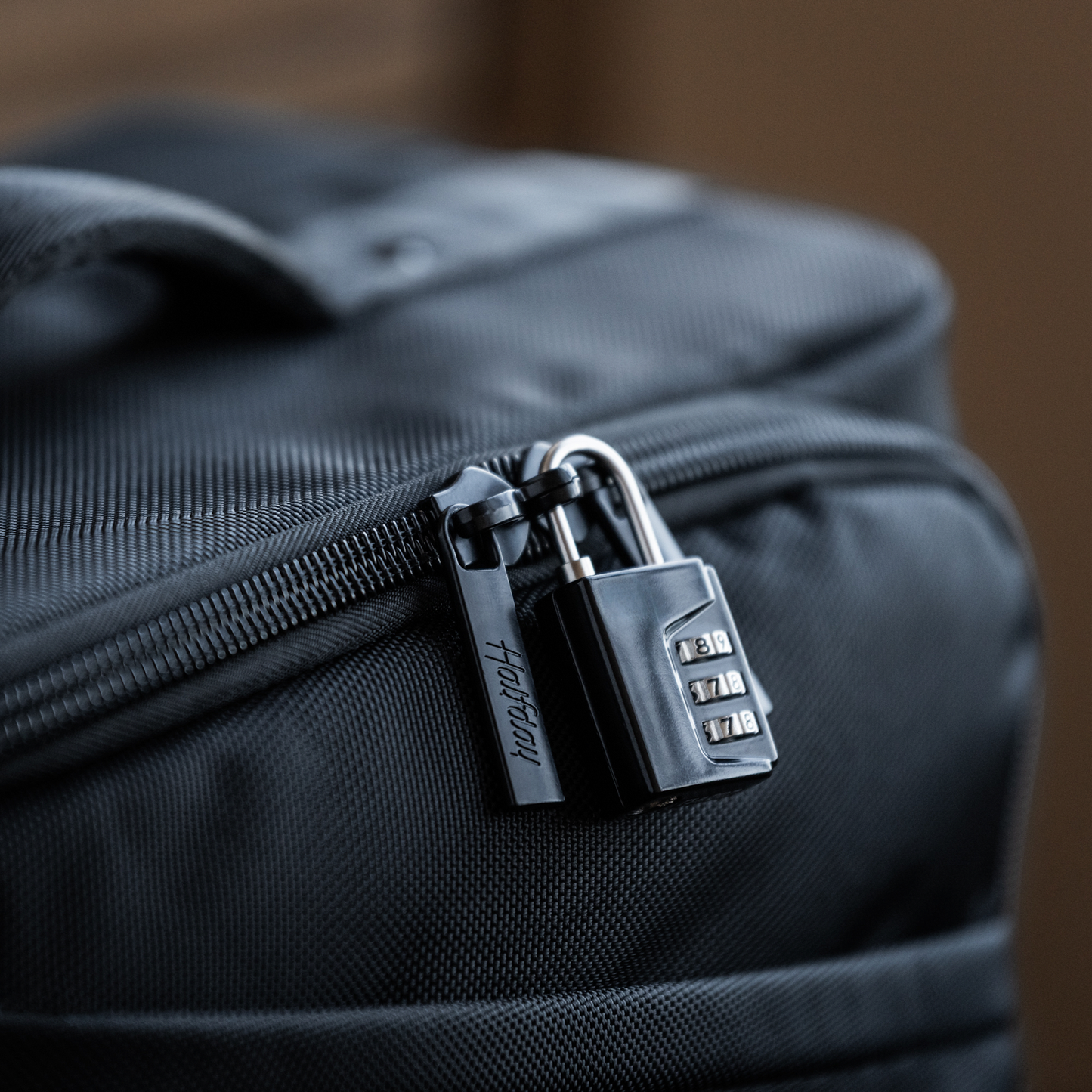 Halfday Carry-On Garment Roller Bag