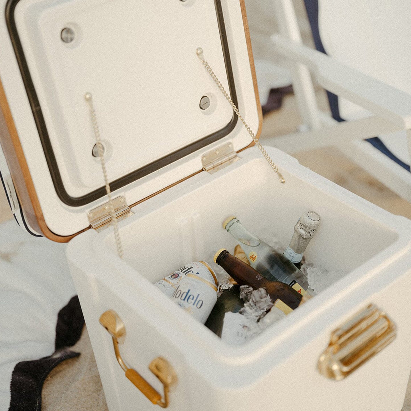 Business & Pleasure Hemingway Cooler