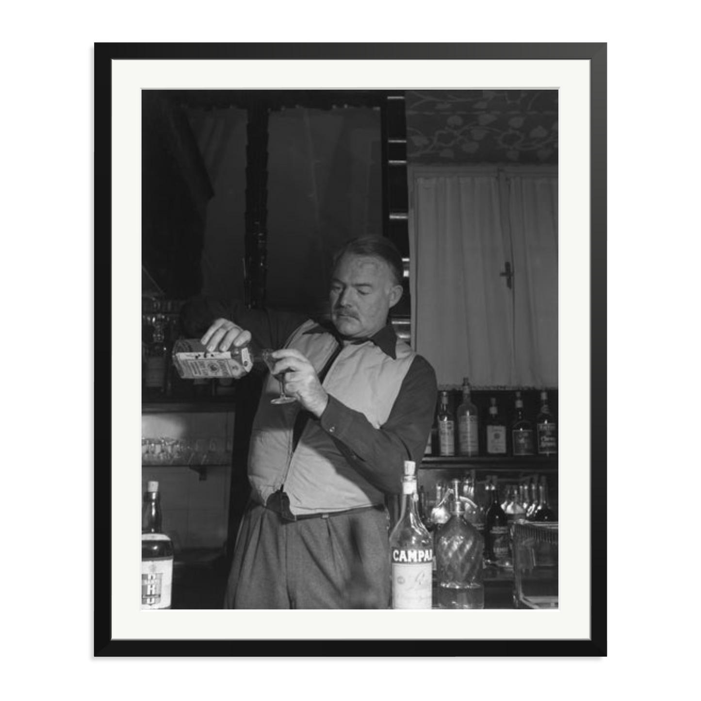 Hemingway Negroni Time Framed Print Black XXL