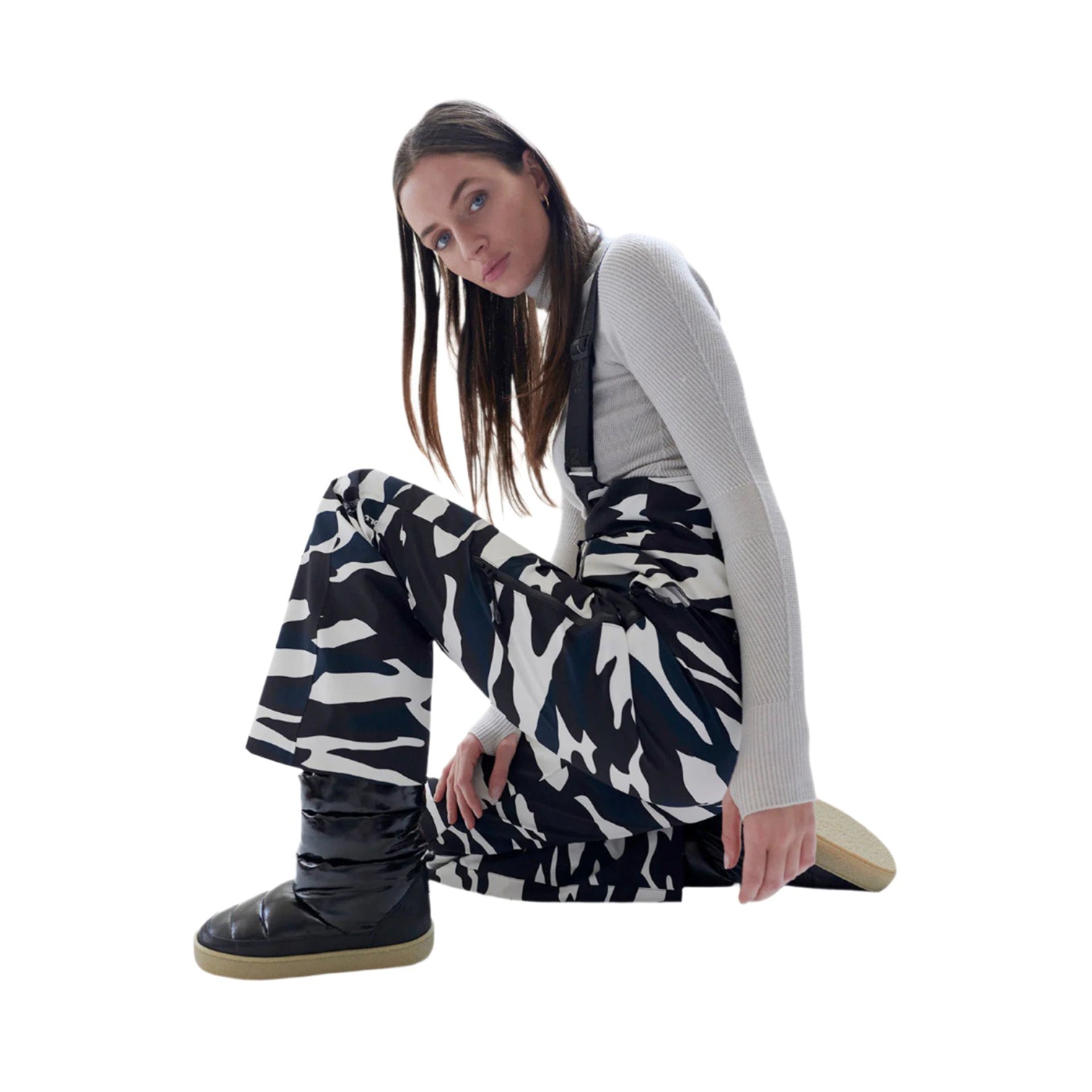 Holden Women's SNOW BIB | Uncrate Supply Holden Women's SNOW BIB | Uncrate Supply