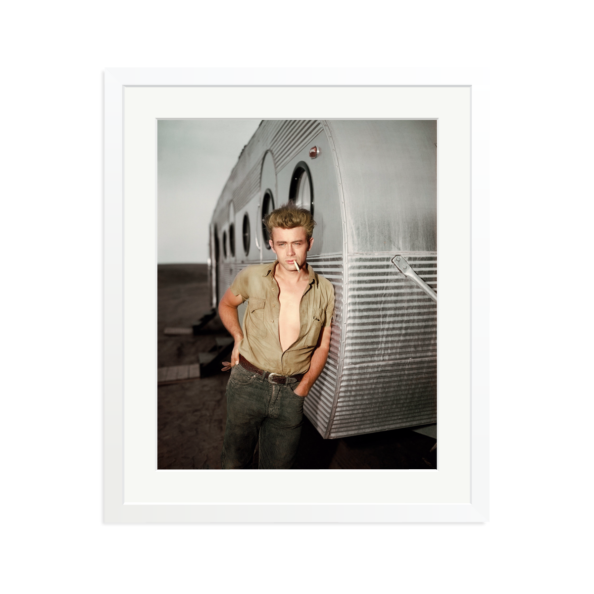 James Dean: A Giant Star White Large