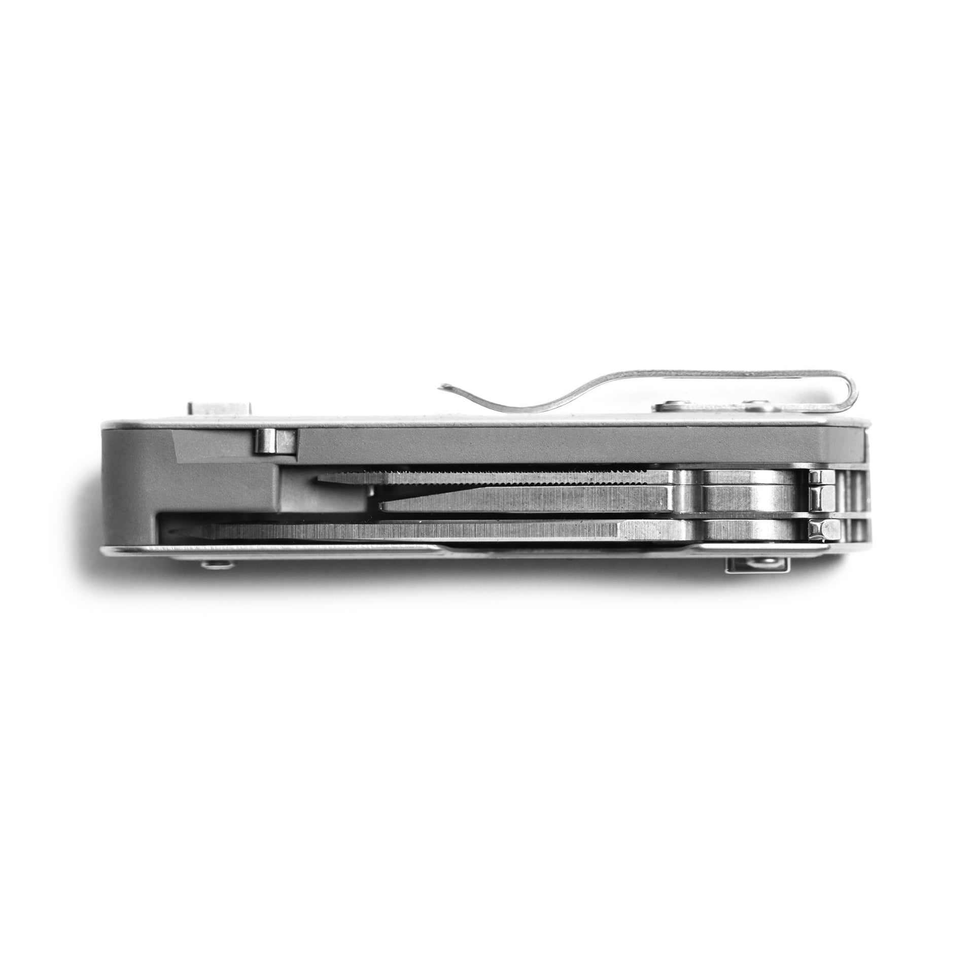 Leatherman Free T4 Multi-Tool | Uncrate Supply