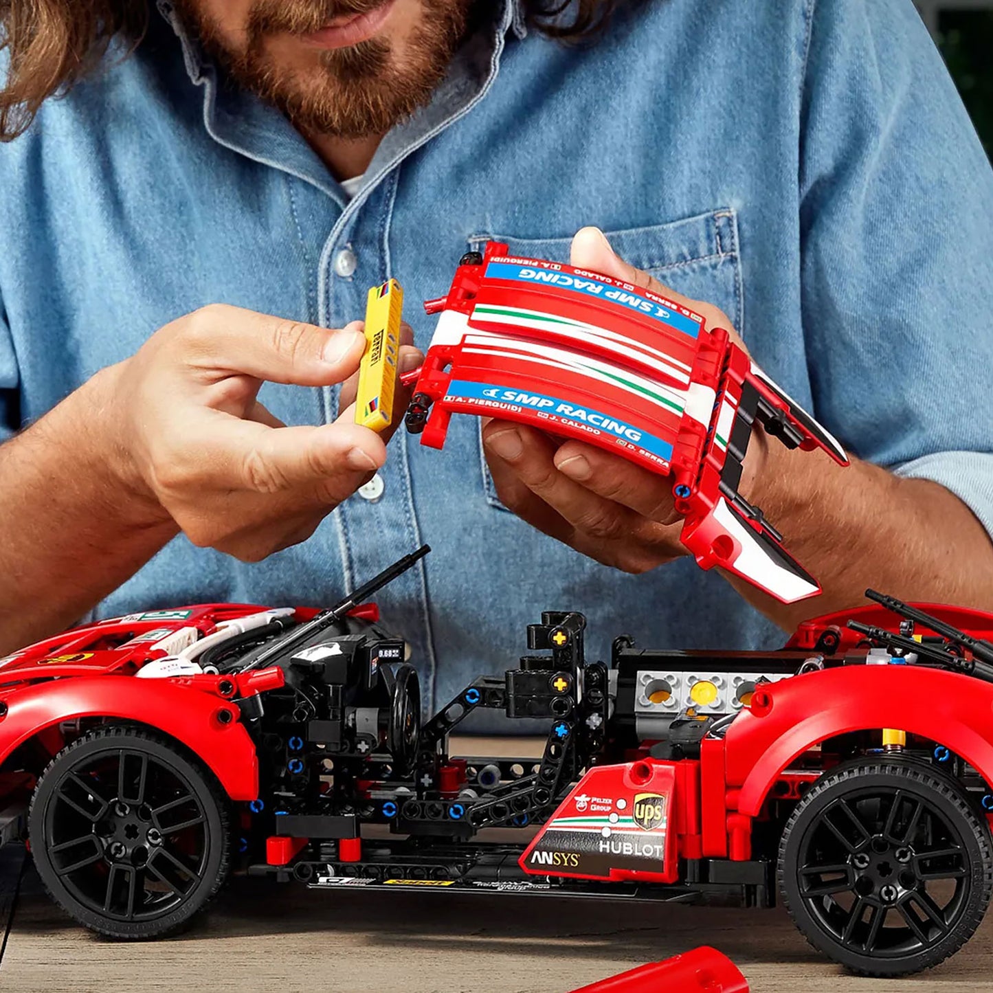 Lego Technic Ferrari 488 GTE
