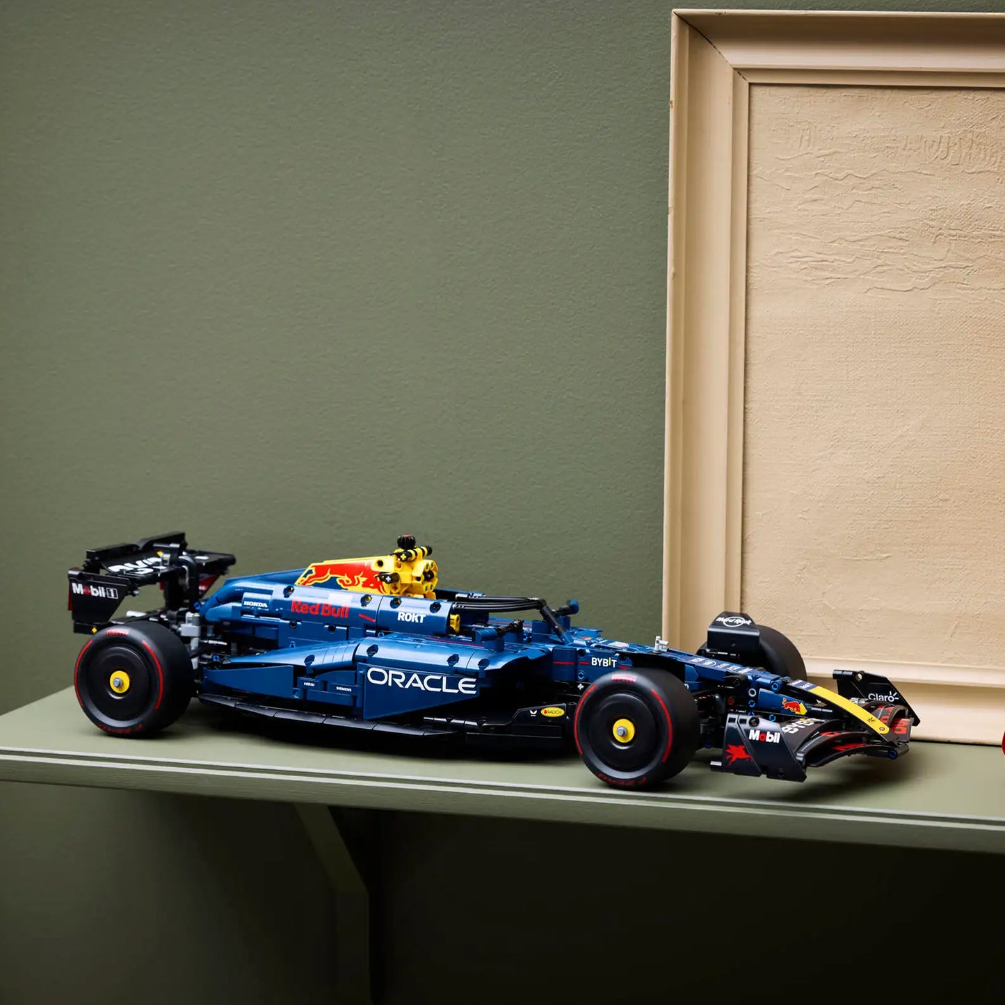 LEGO Oracle Red Bull Racing RB20 F1 Car