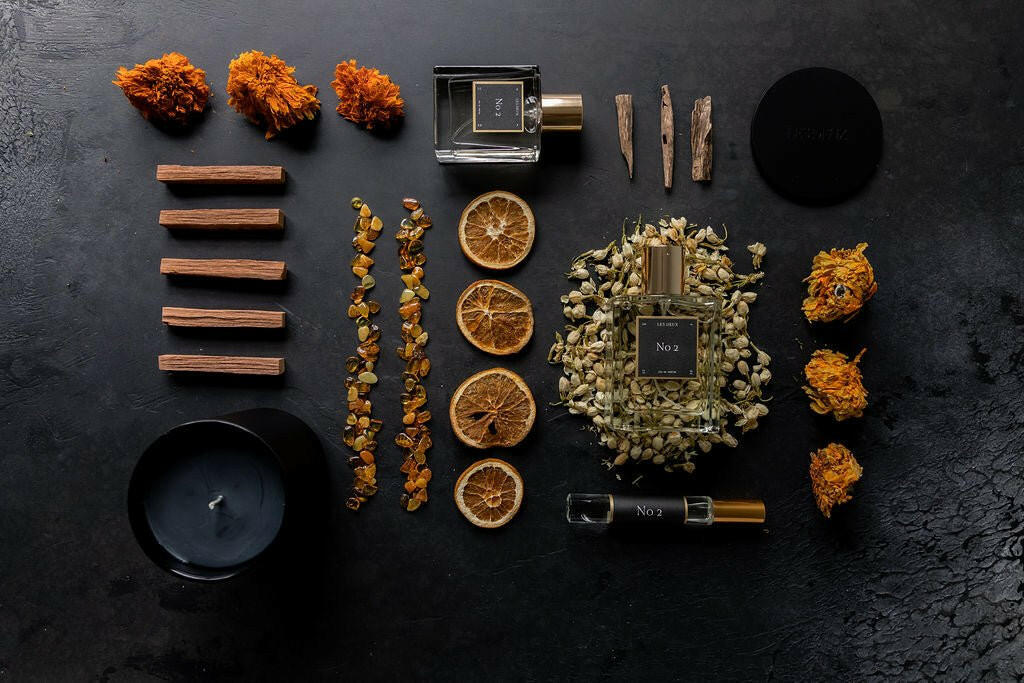 Les Deux Fragrances No. 2 Candle | Uncrate Supply