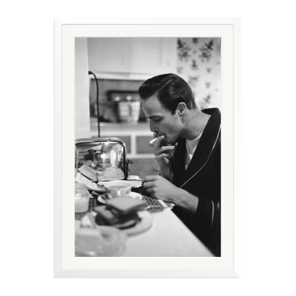 Marlon Brando Reading a Script Framed Print White XXL
