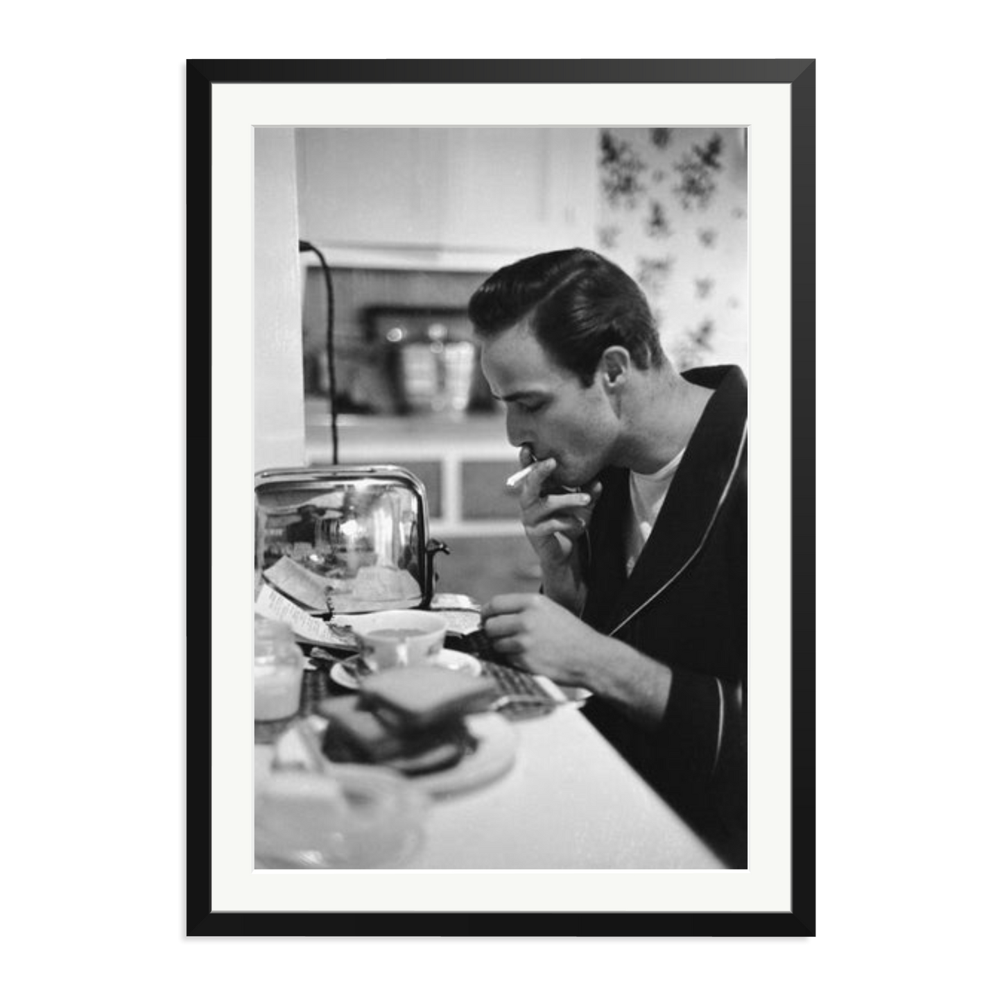 Marlon Brando Reading a Script Framed Print Black XXL