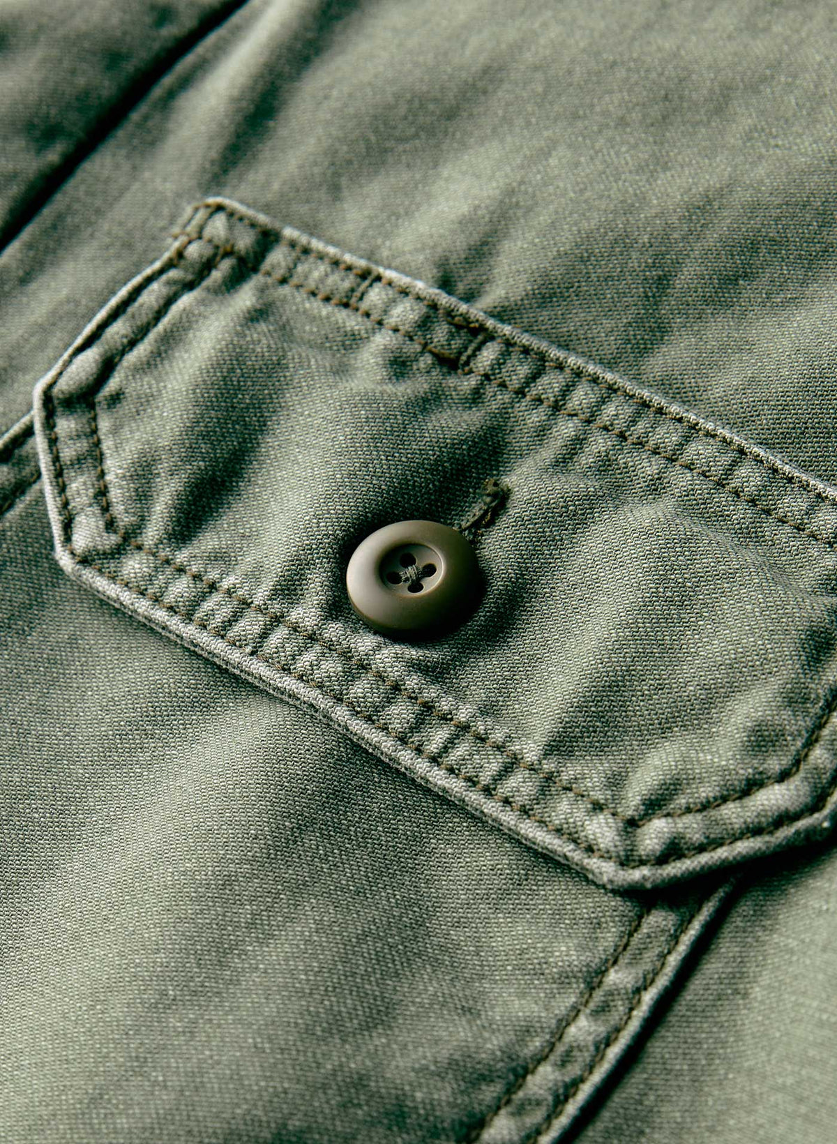 Imogene + willie military shirt jacket in fatigue green