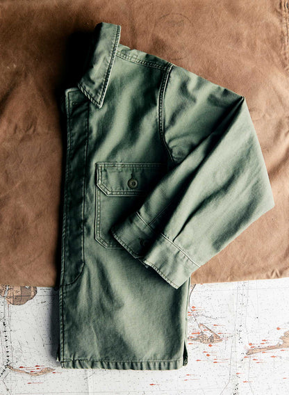 Imogene + willie military shirt jacket in fatigue green