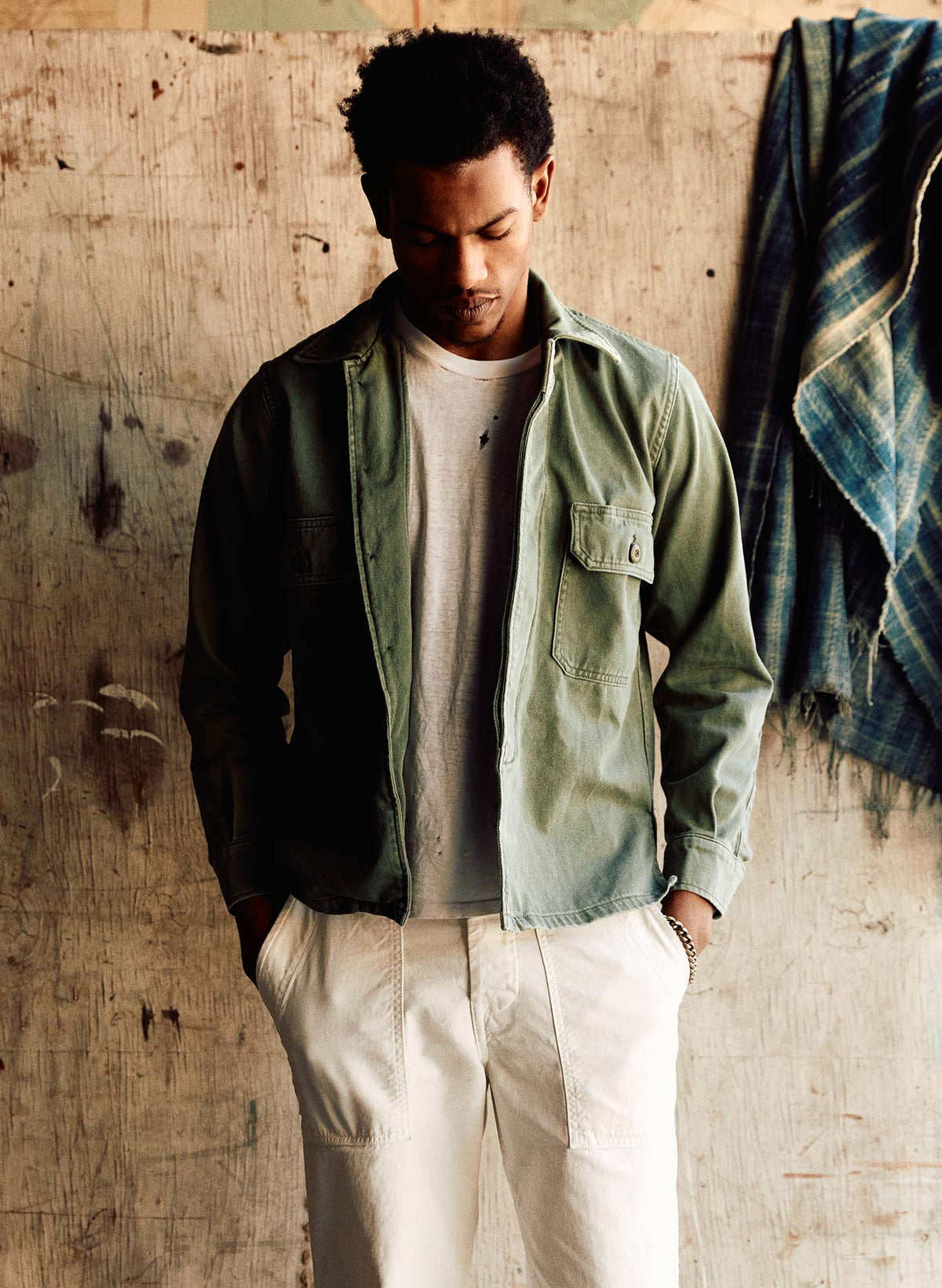 Imogene + willie military shirt jacket in fatigue green