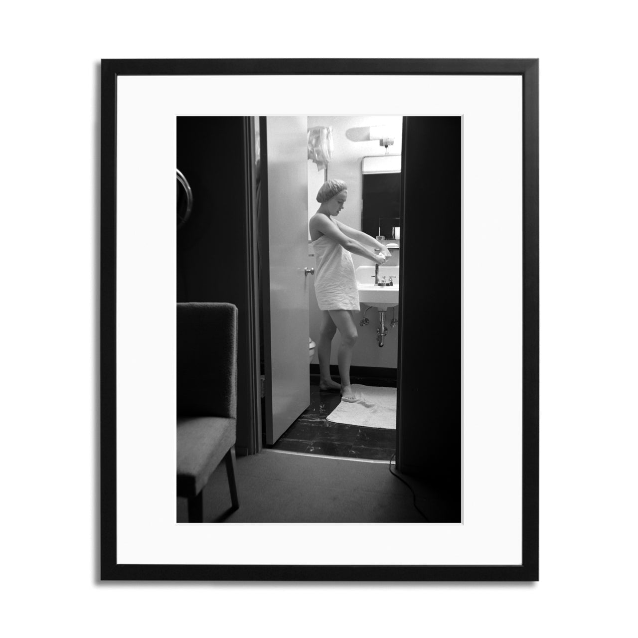 Marilyn Monroe Shower Framed Print