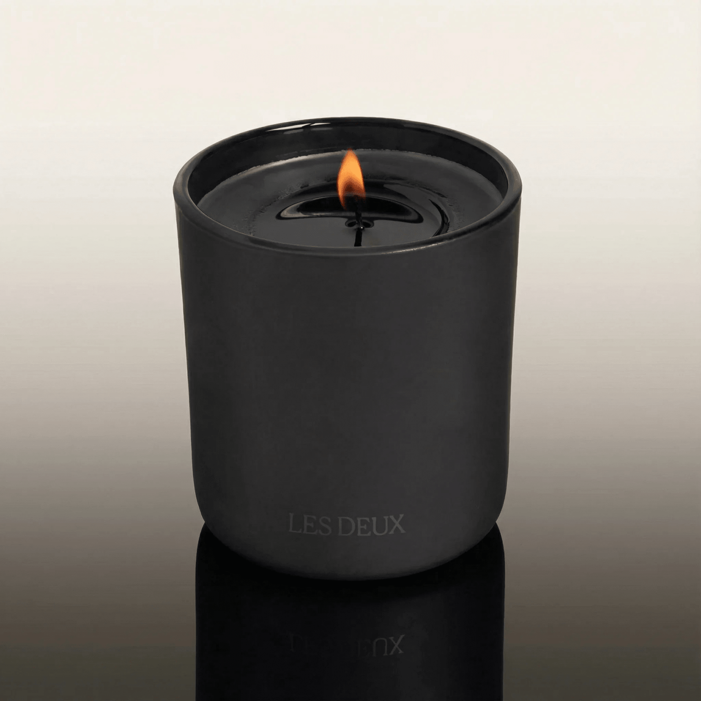 Les Deux Fragrances No. 4 Candle