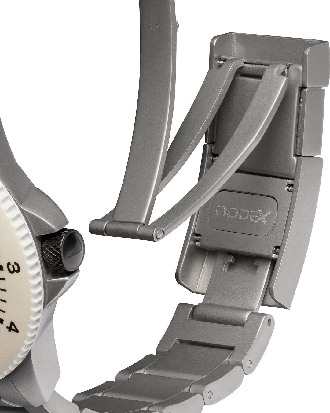 Vero Open Water 38 Swell Watch | Uncrate Supply