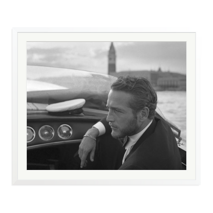 Paul Newman in Venice Framed Print White XXL