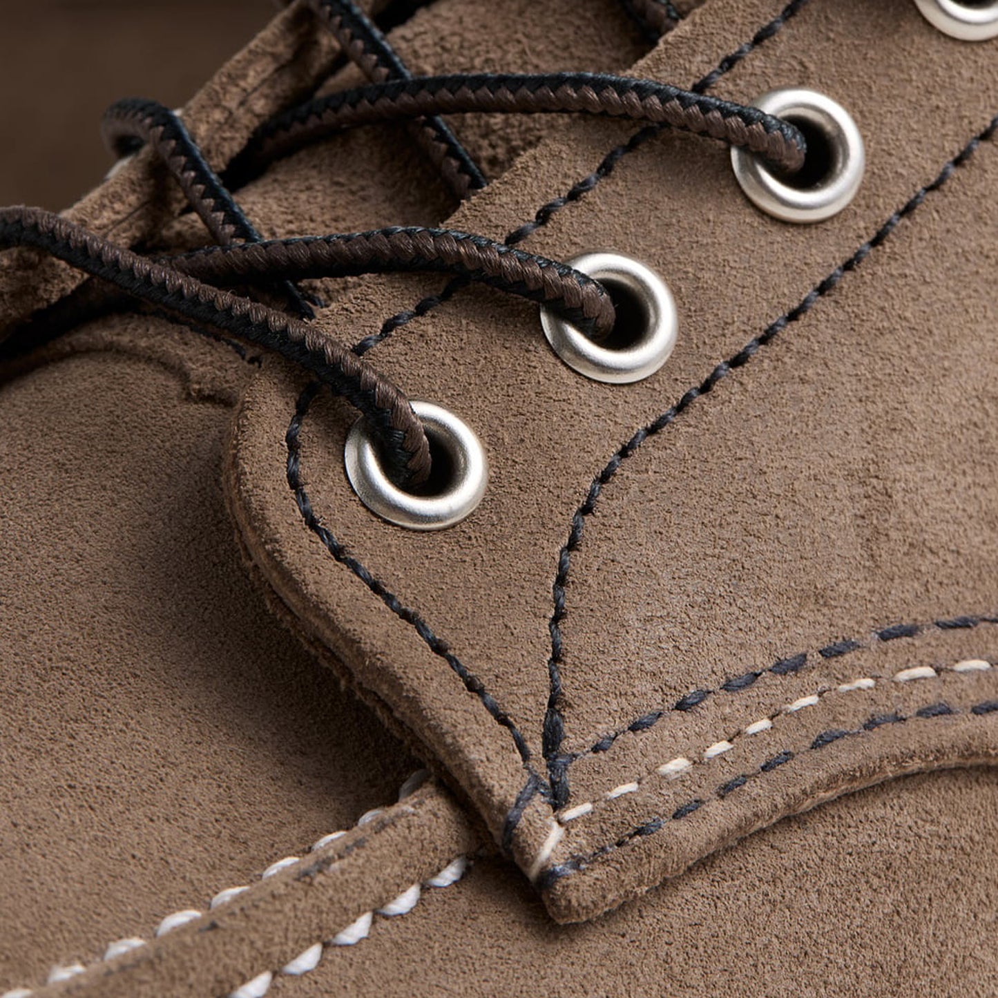 Red Wing Heritage Sand Mohave Moc Boots