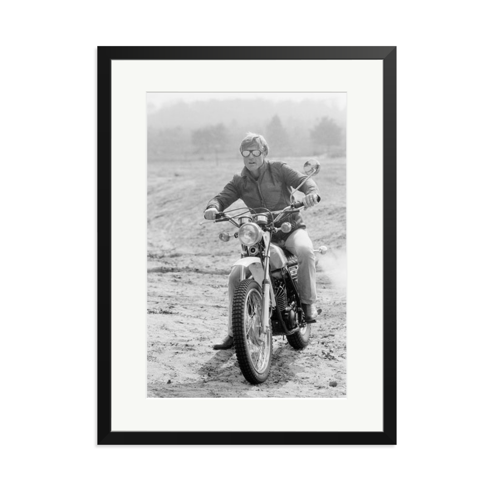Robert Redford by Terry O'Neill 1975 Framed Print Black XL