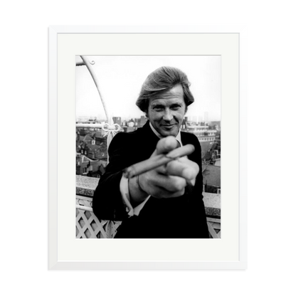 Roger Moore 1972 Bond Announcement Photo White XL