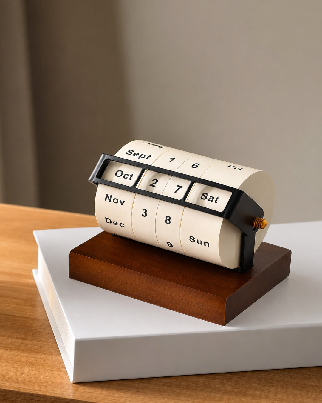 Rotating Wheel Retro Wooden Calendar