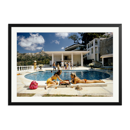 Slim Aarons 'Poolside Backgammon' Black XXL
