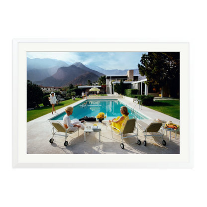 Slim Aarons 'Poolside Gossip' White XXL