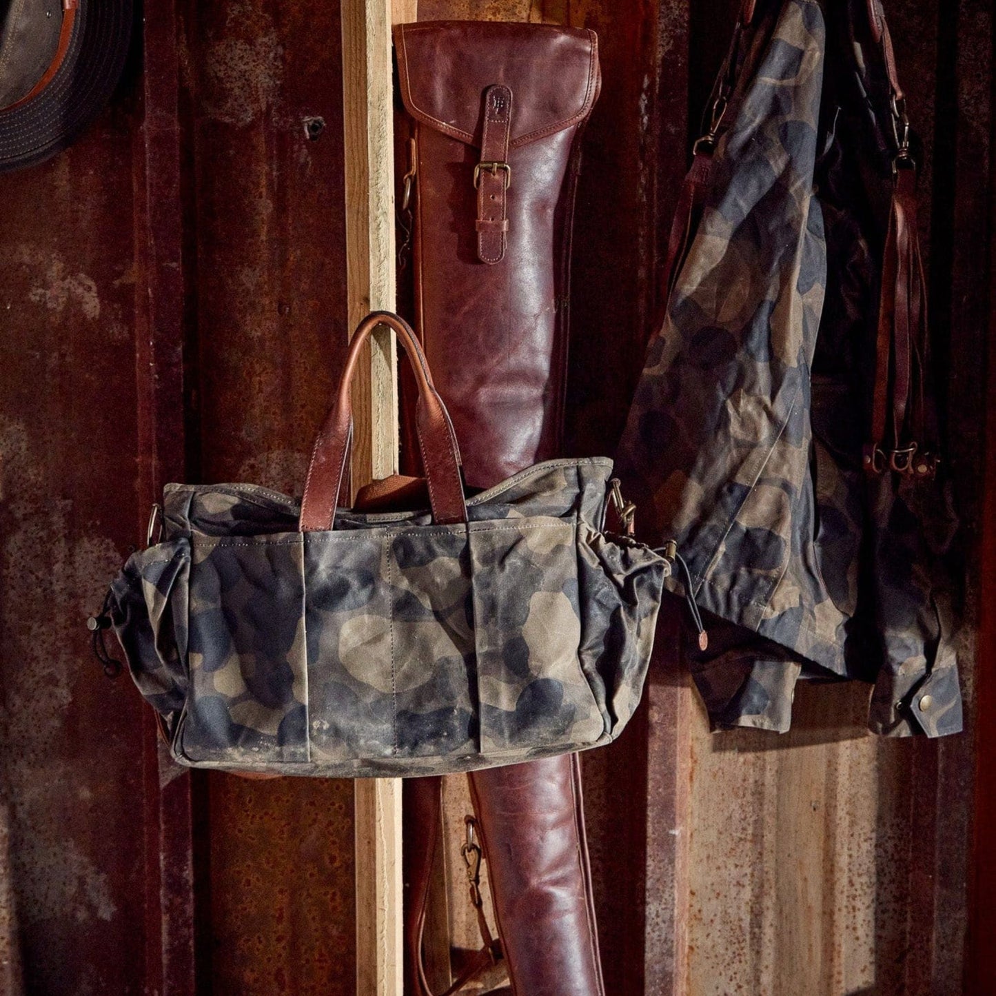 Tom Beckbe Fleece-Lined Leather Gun Sleeve