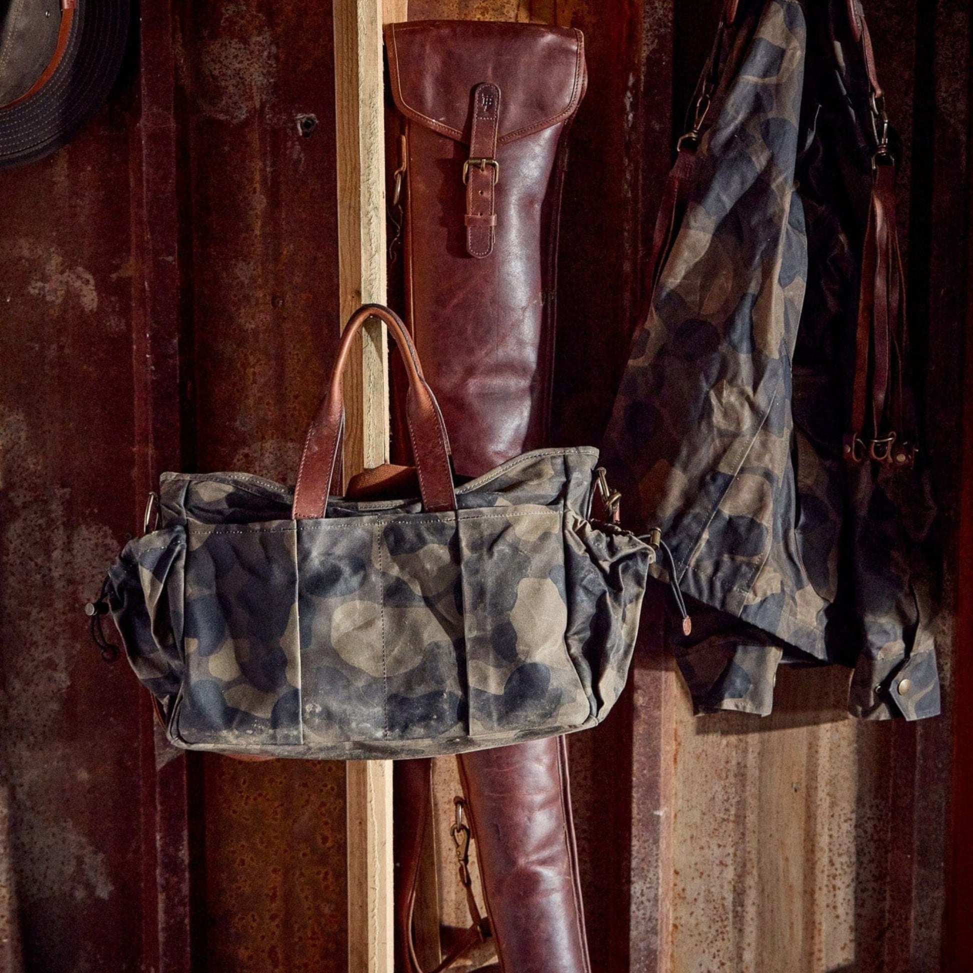 Tom Beckbe Fleece-Lined Leather Gun Sleeve